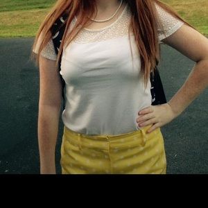 White Ann Taylor cute but casual t shirt